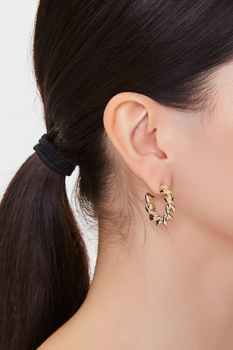 Women’s Twisted Open-End Hoop Earrings in Gold Accessories on sale 2022 3