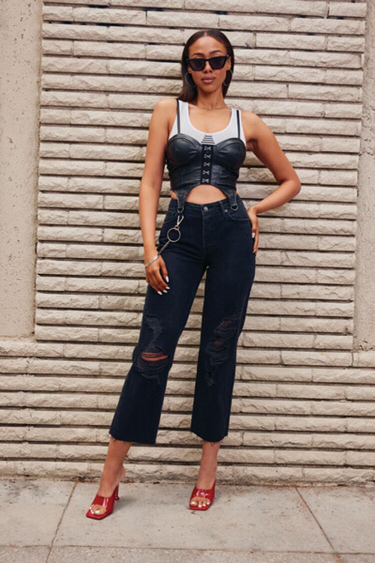 Women Frayed Mid-Rise Boyfriend Jeans in Black,  34 FOREVER 21 on sale 2022